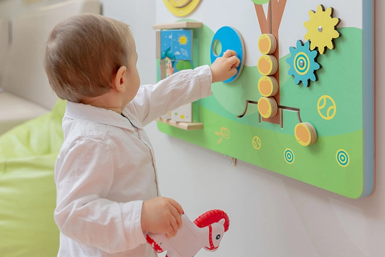 Спеццена на осмотр педиатром перед вакцинацией